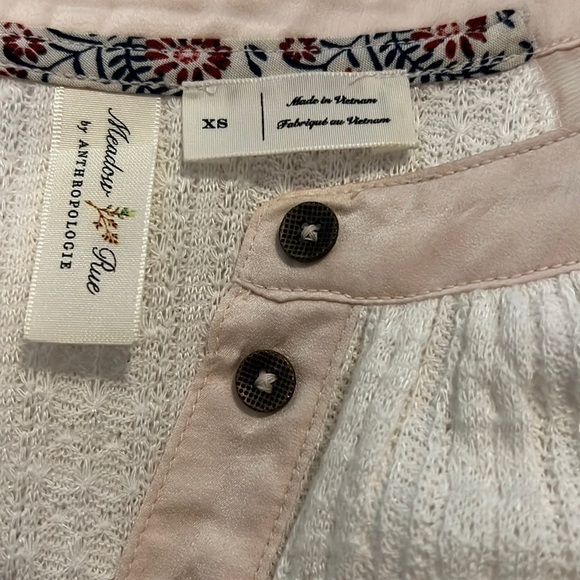 Anthropologie Meadow Rue Kersee Henley Top size XS - Picture 4 of 4